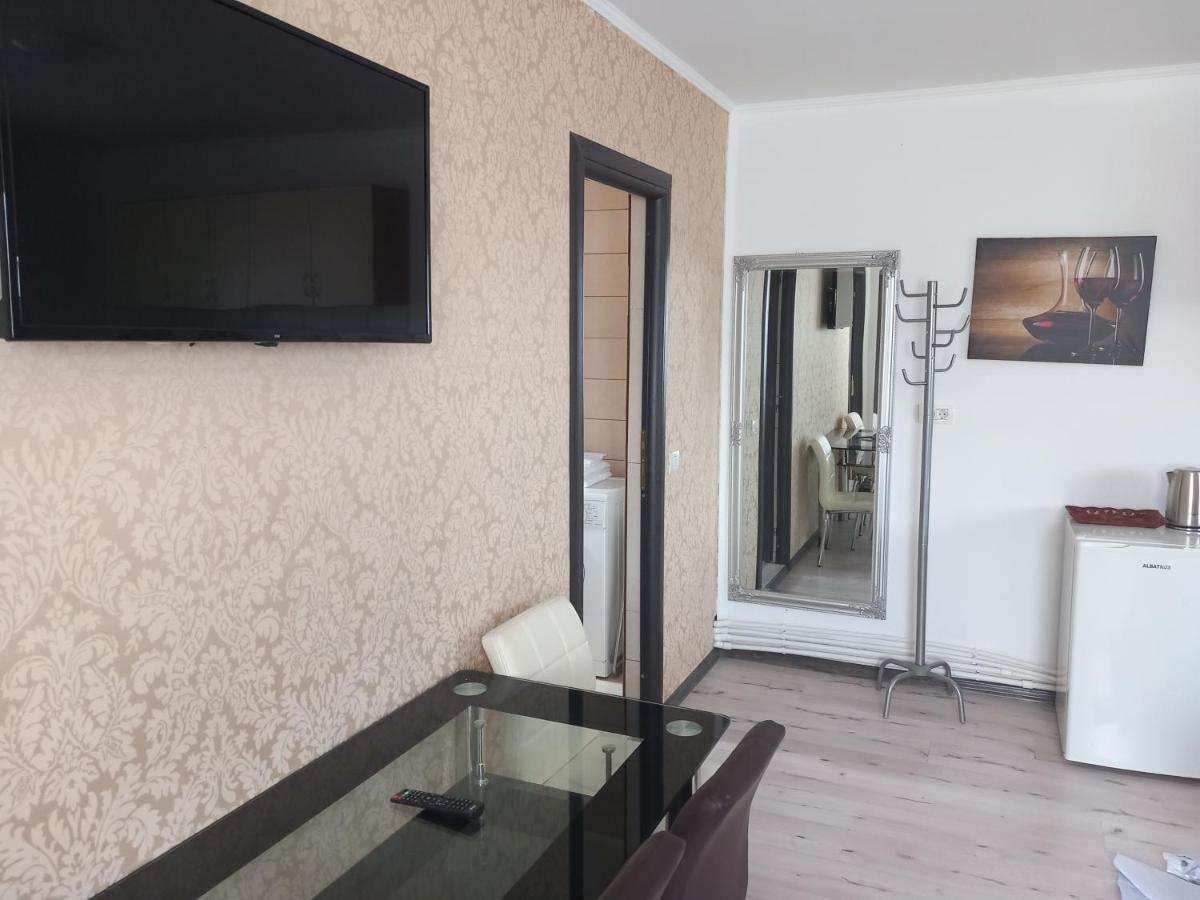 Vila Davison Târgu Jiu Exteriör bild